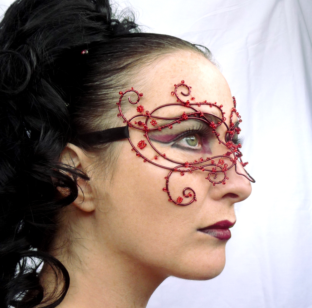 Red Vine Masquerade Mask on Luulla